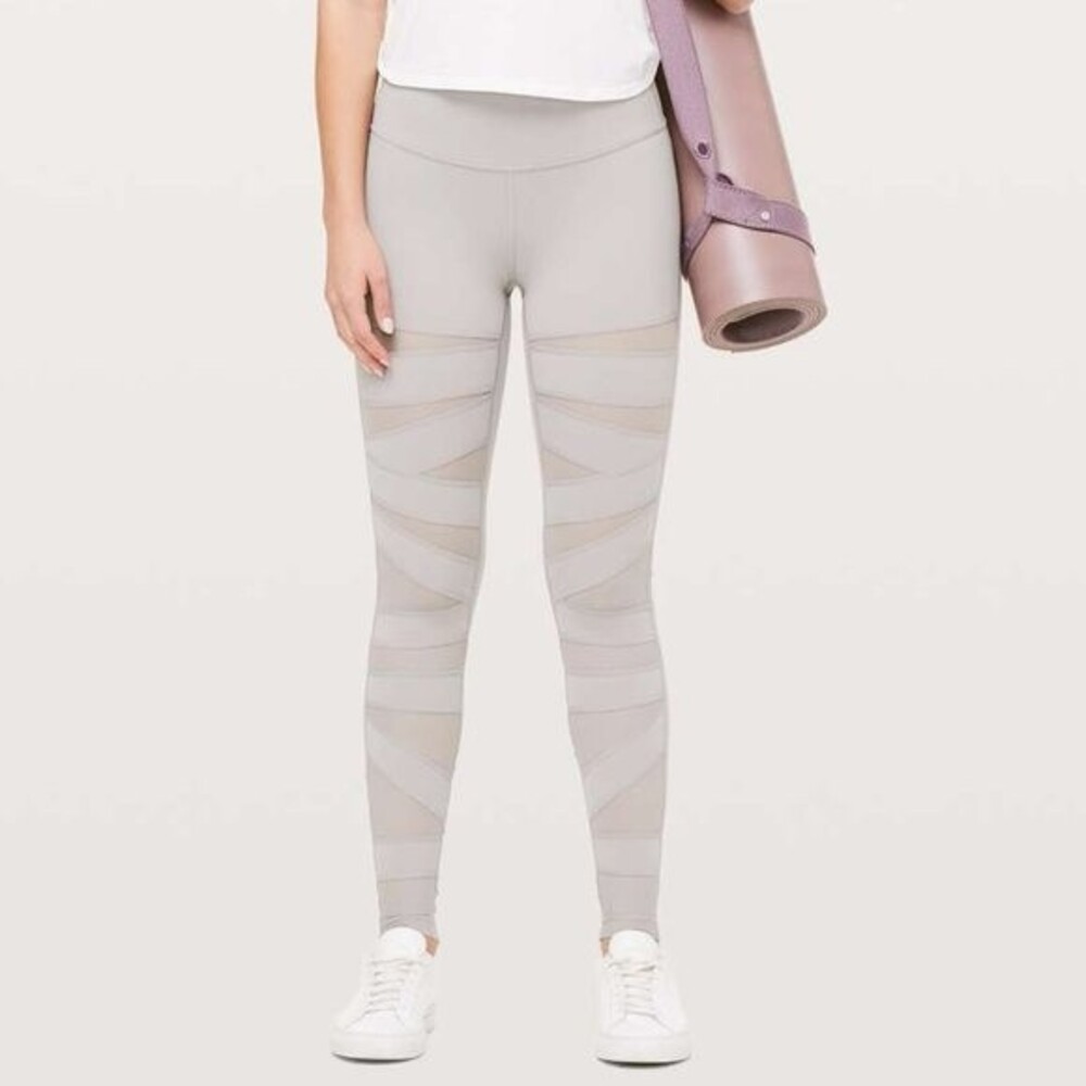 Lululemon wunder Under pant high rise Tech Mesh 28” size 4 Mesh fabric panels
